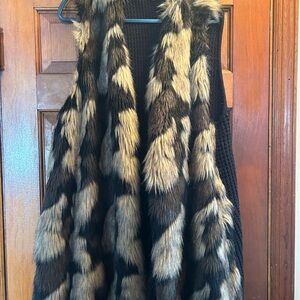 Chic Faux Fur Vest - Black and Brown